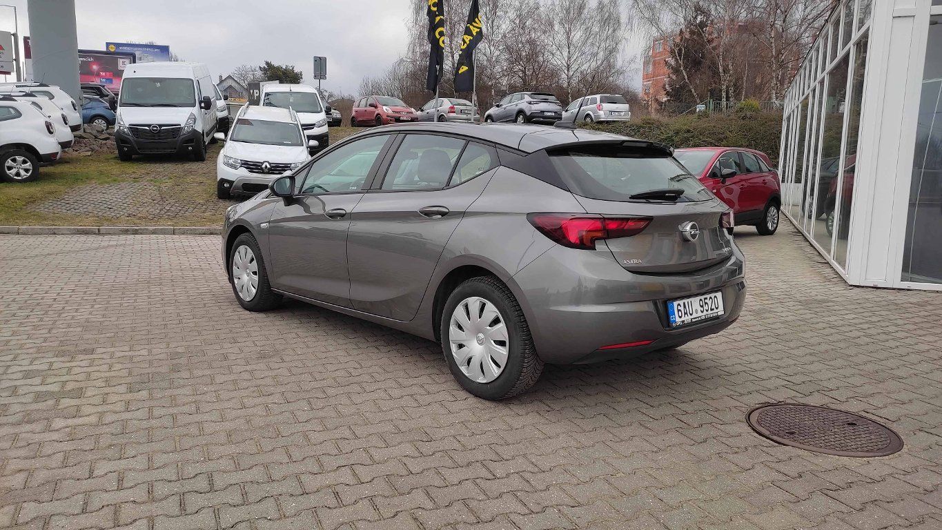 Opel Astra, Enjoy 1,4 Turbo 110kW AT6 - fotka 3