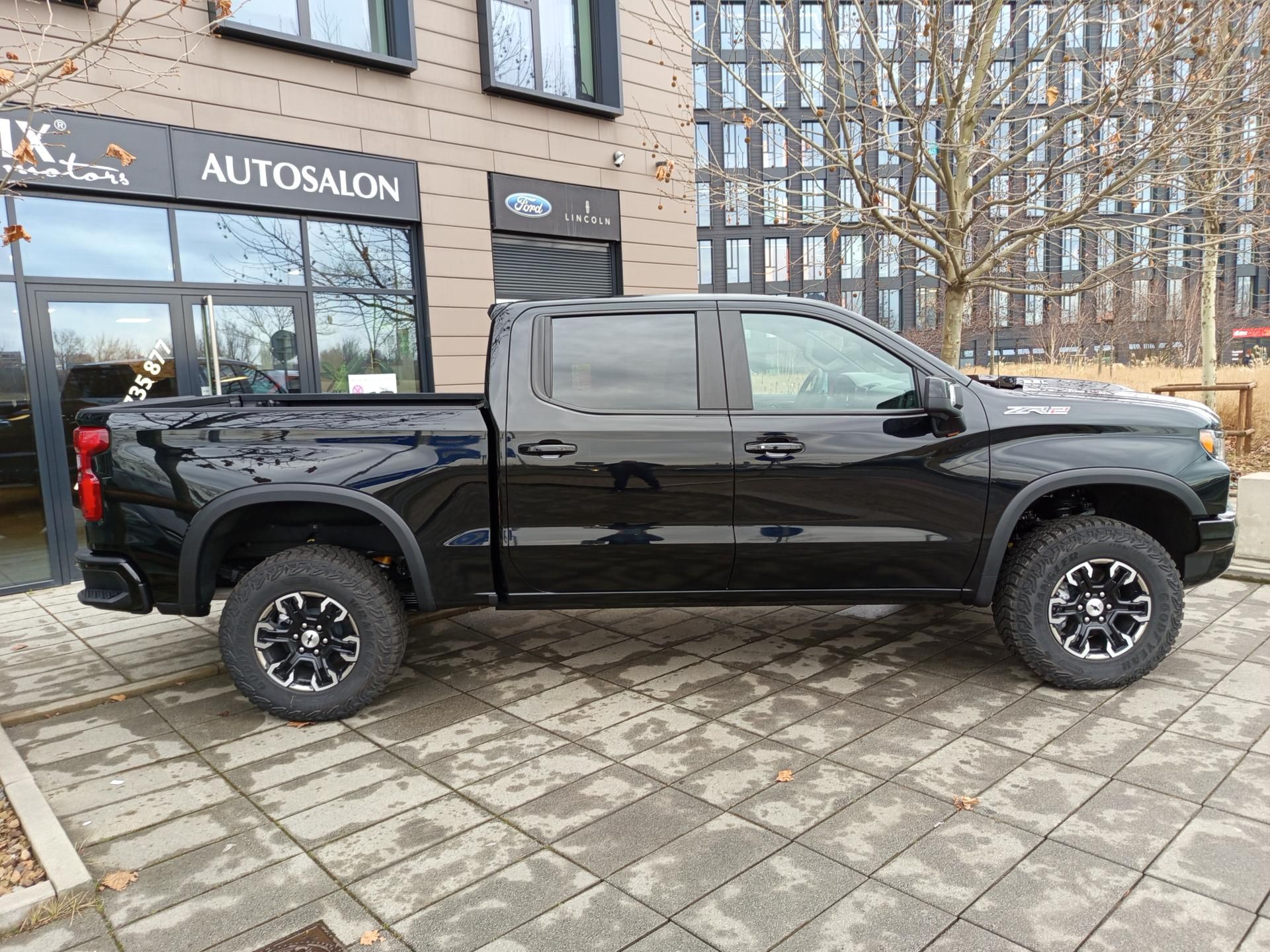 Chevrolet Silverado, ZR2, rezervováno - fotka 3