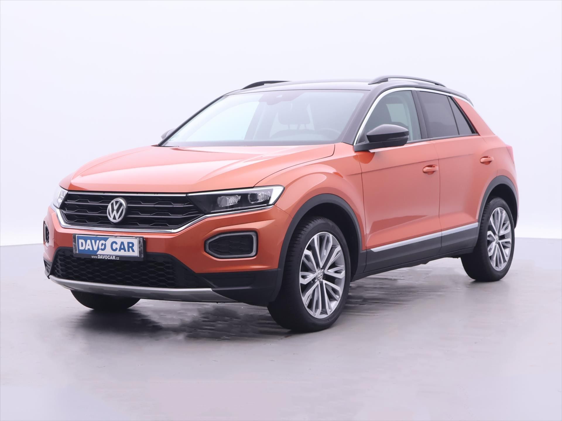 Volkswagen T-Roc, 1,5 TSI DSG Design LED Tažné - fotka 3