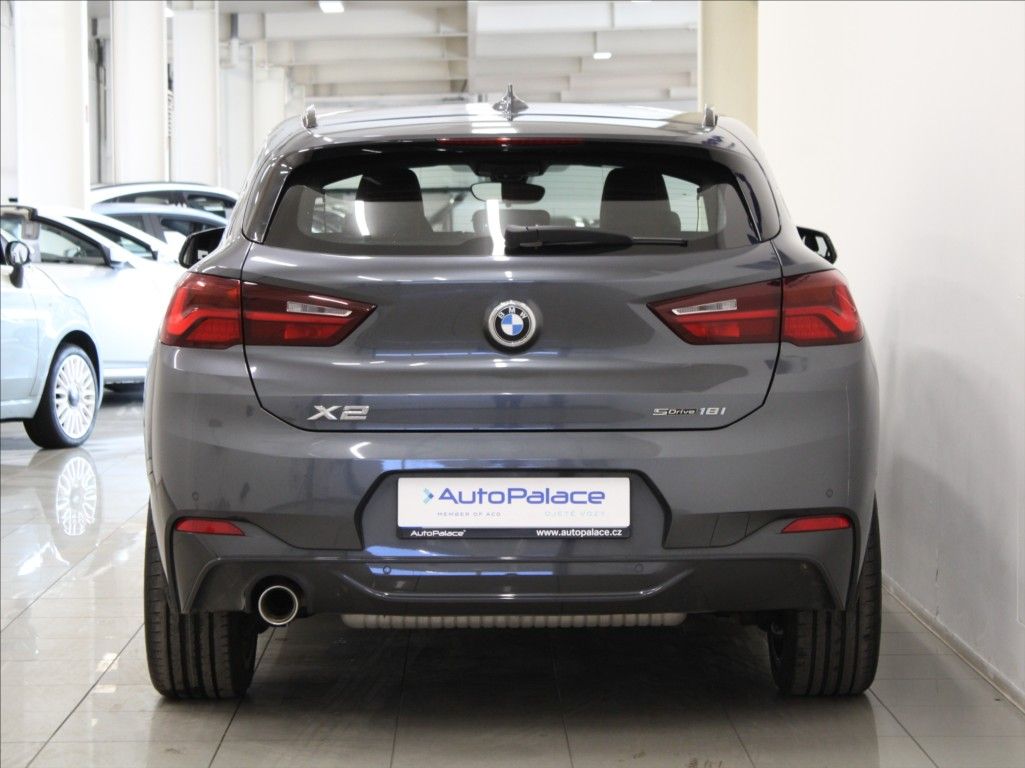 BMW X2, 1,5 18i AT M-Paket 1.maj.ČR - fotka 4