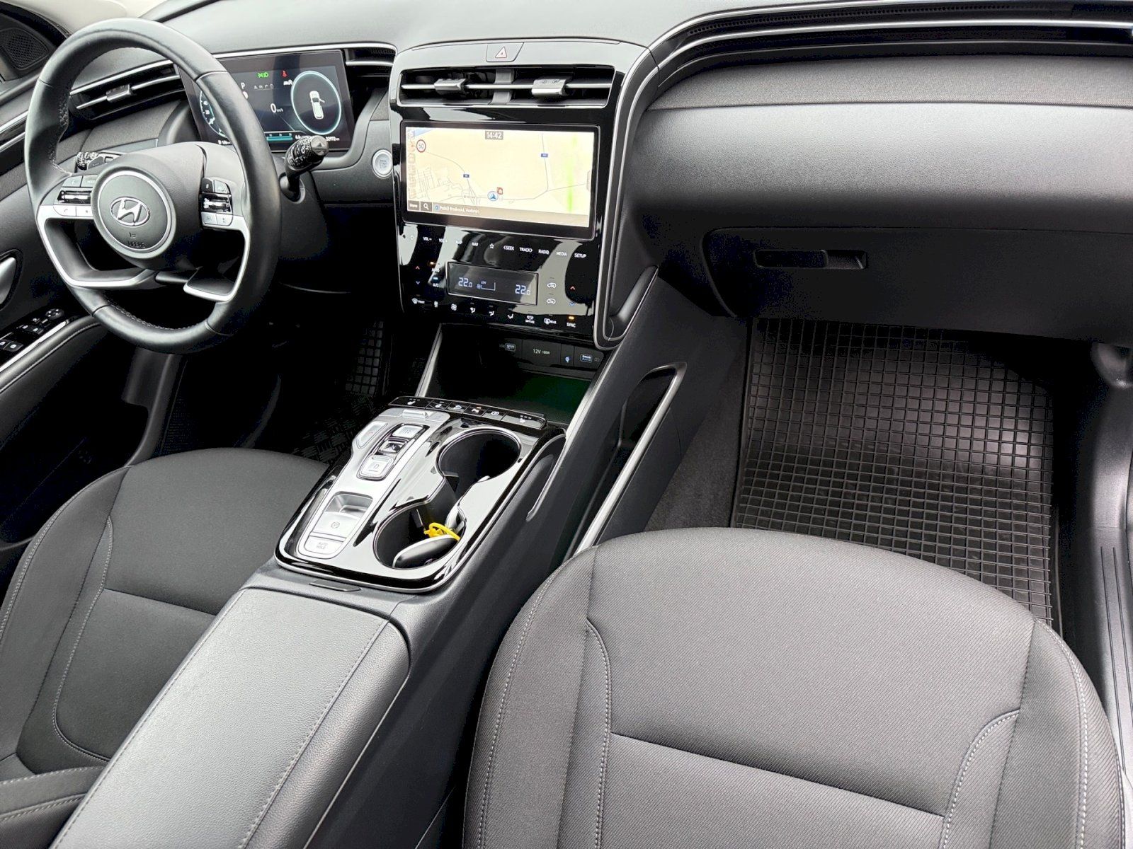 Hyundai Tucson, 1,6 CRDI 4x4 / 100 kW Style AT - fotka 6