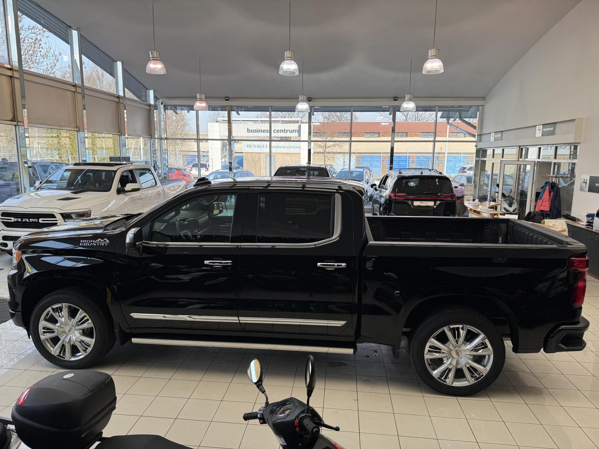 Chevrolet Silverado, High Country 6,2 V8 + LPG - fotka 2