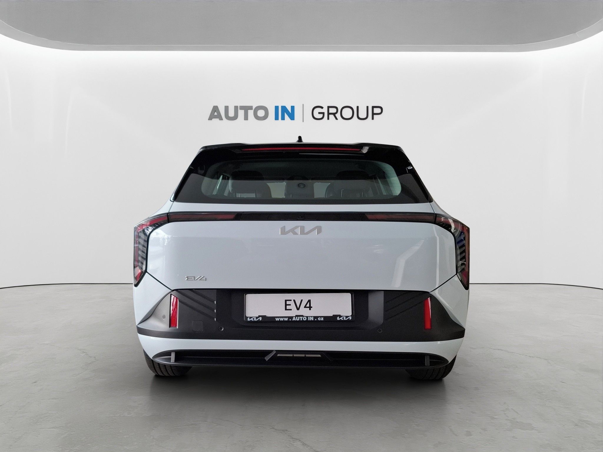 Kia EV4, SZ1 4x2 AIR 150 KW + 58,3 KWH - fotka 4