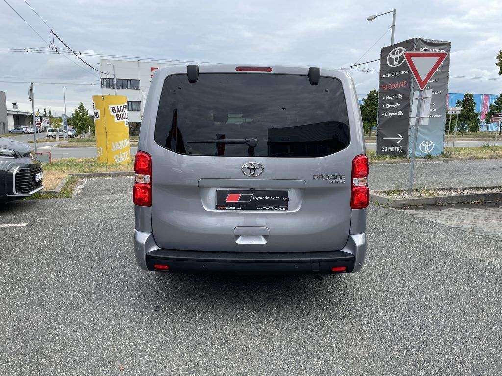 Toyota Proace Verso, 2.0D 6MT Family ODBĚR IHNED - fotka 4