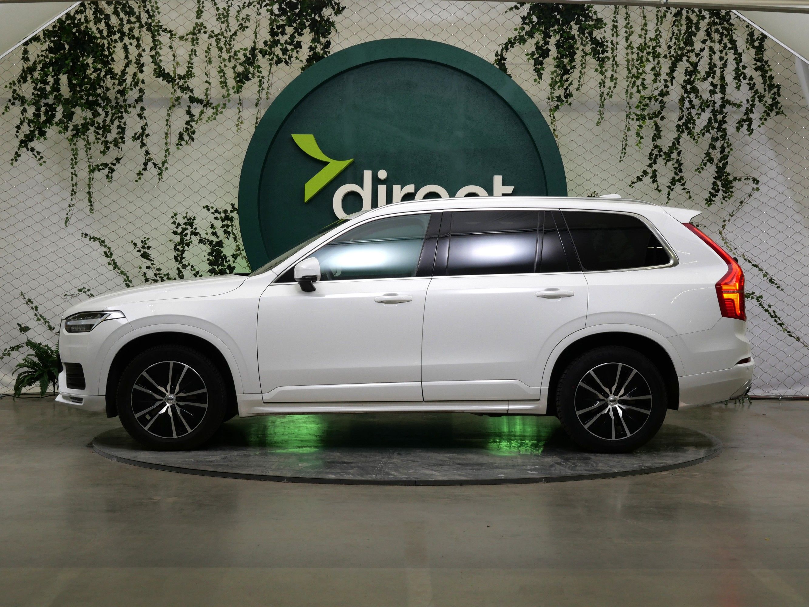 Volvo XC90, 2.0 B5 173 kW Momentum Pro - fotka 3