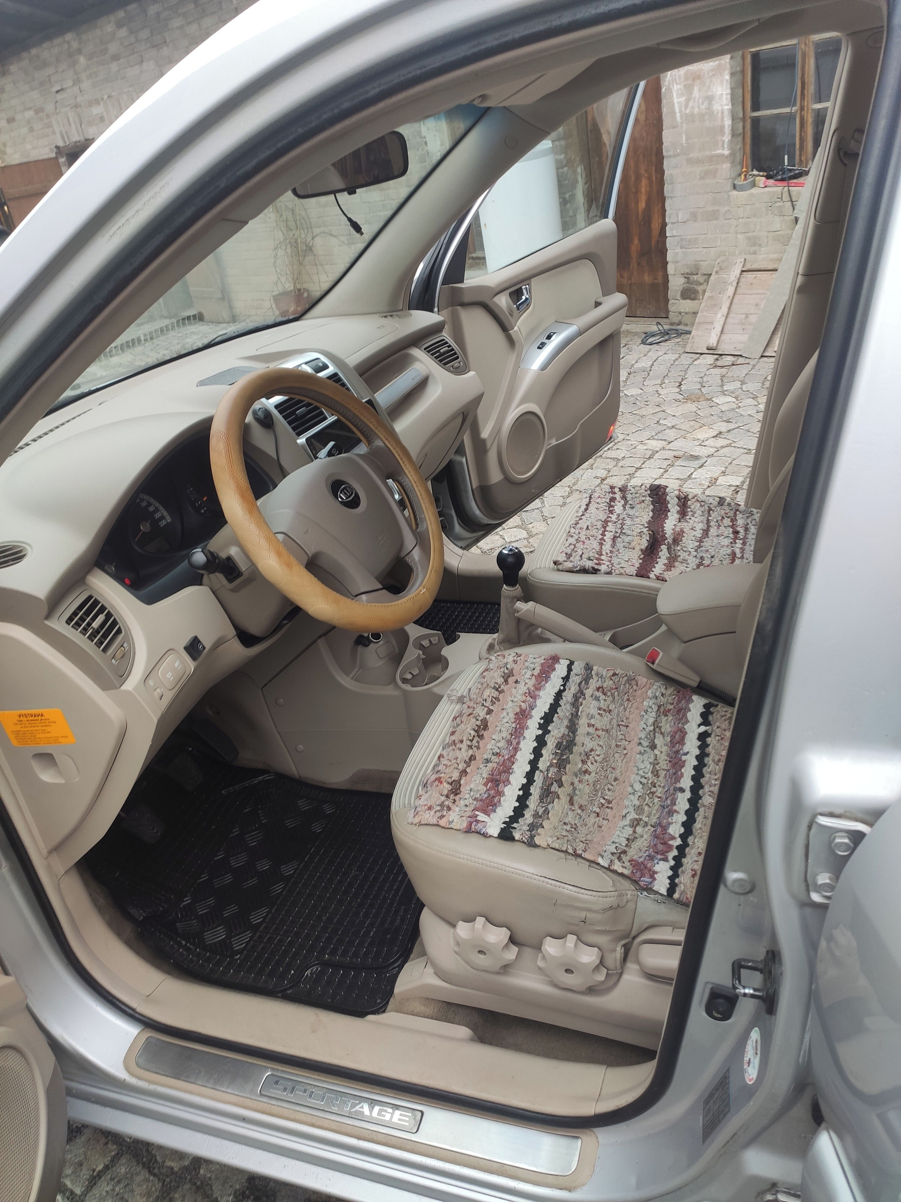 Kia Sportage, 4x4, 2.0 benzín 104 kW, LPG - fotka 6