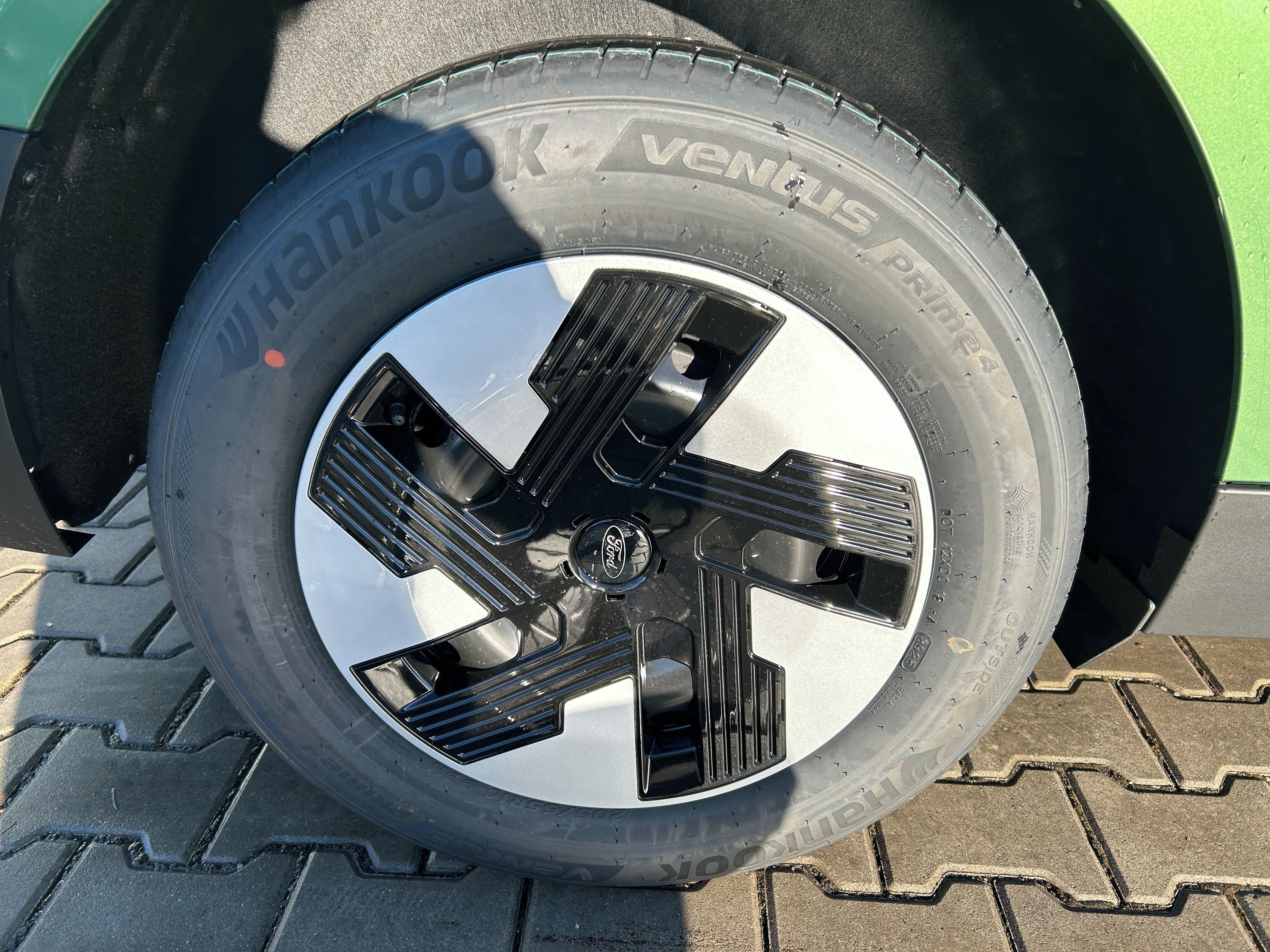 Ford Tourneo Courier, 43 kWh Elektromotor Trend L1 - fotka 4