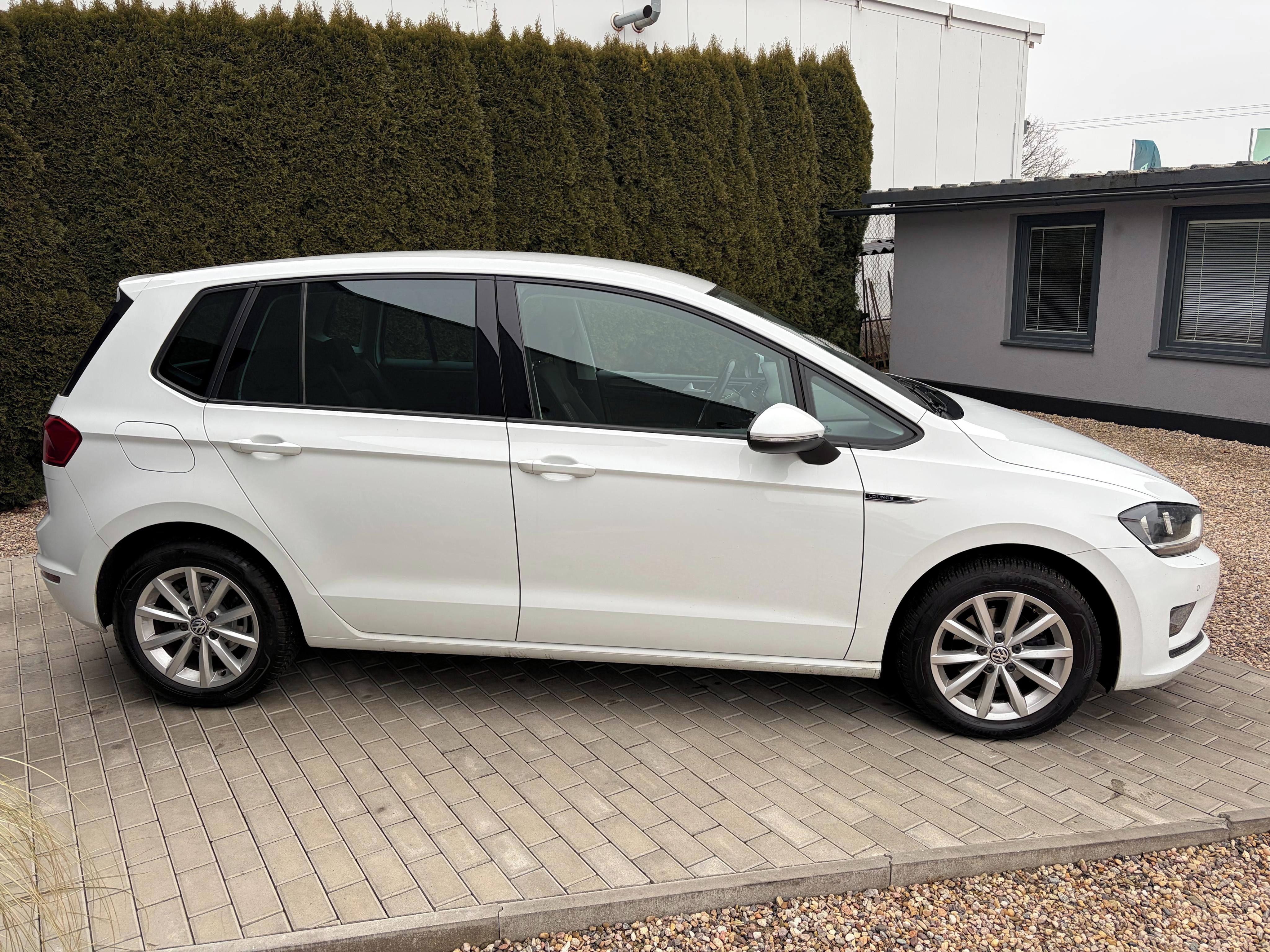 Volkswagen Golf Sportsvan, 1.2 TSI 81KW LOUNGE, Po 1. Maj - fotka 6
