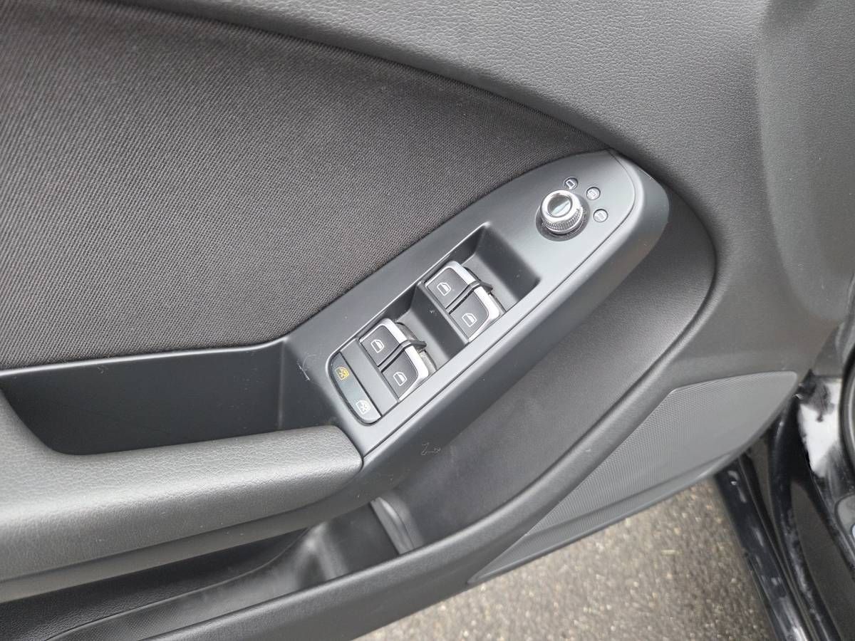 Audi A4 Avant, 2.0 TDI DSG - fotka 6