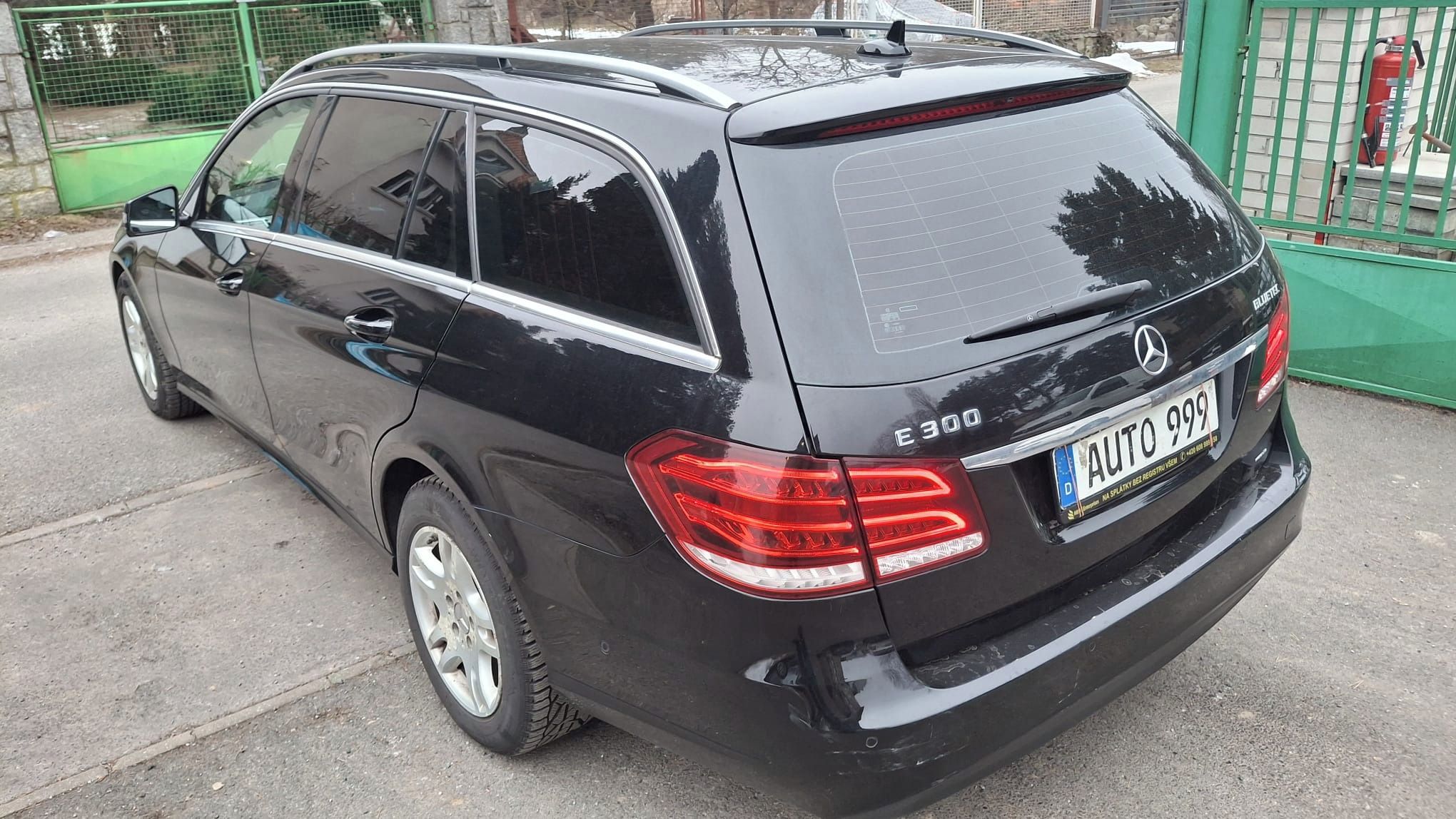 Mercedes-Benz Třídy E, TOP STAV na splátky všem - fotka 6