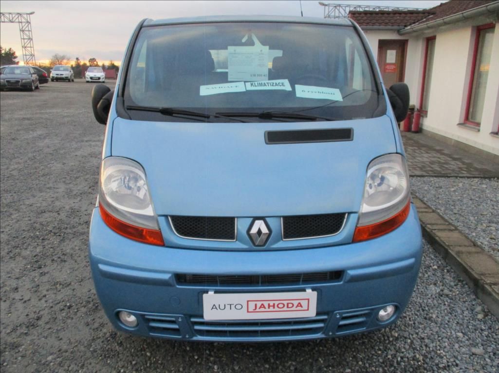 Renault Trafic, 2,5 DCi, 8 míst, klima, tažné, - fotka 2