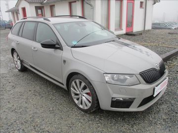 2,0 TDI RS, DSG,serviska,navi,