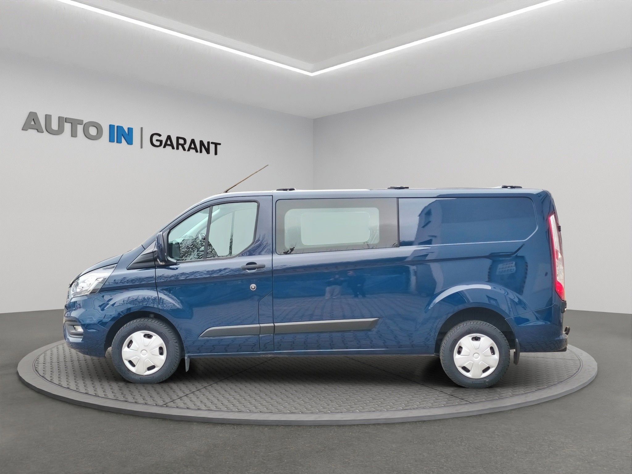 Ford Transit Custom, Kombi L2 Trend, 2,0 EcoBlue 96 - fotka 3