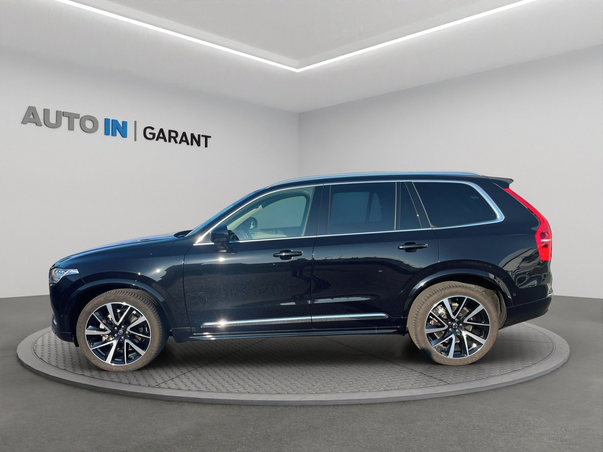 Volvo XC90, 4x4,Nejvyšší výbava,Vzduch.pod - fotka 3