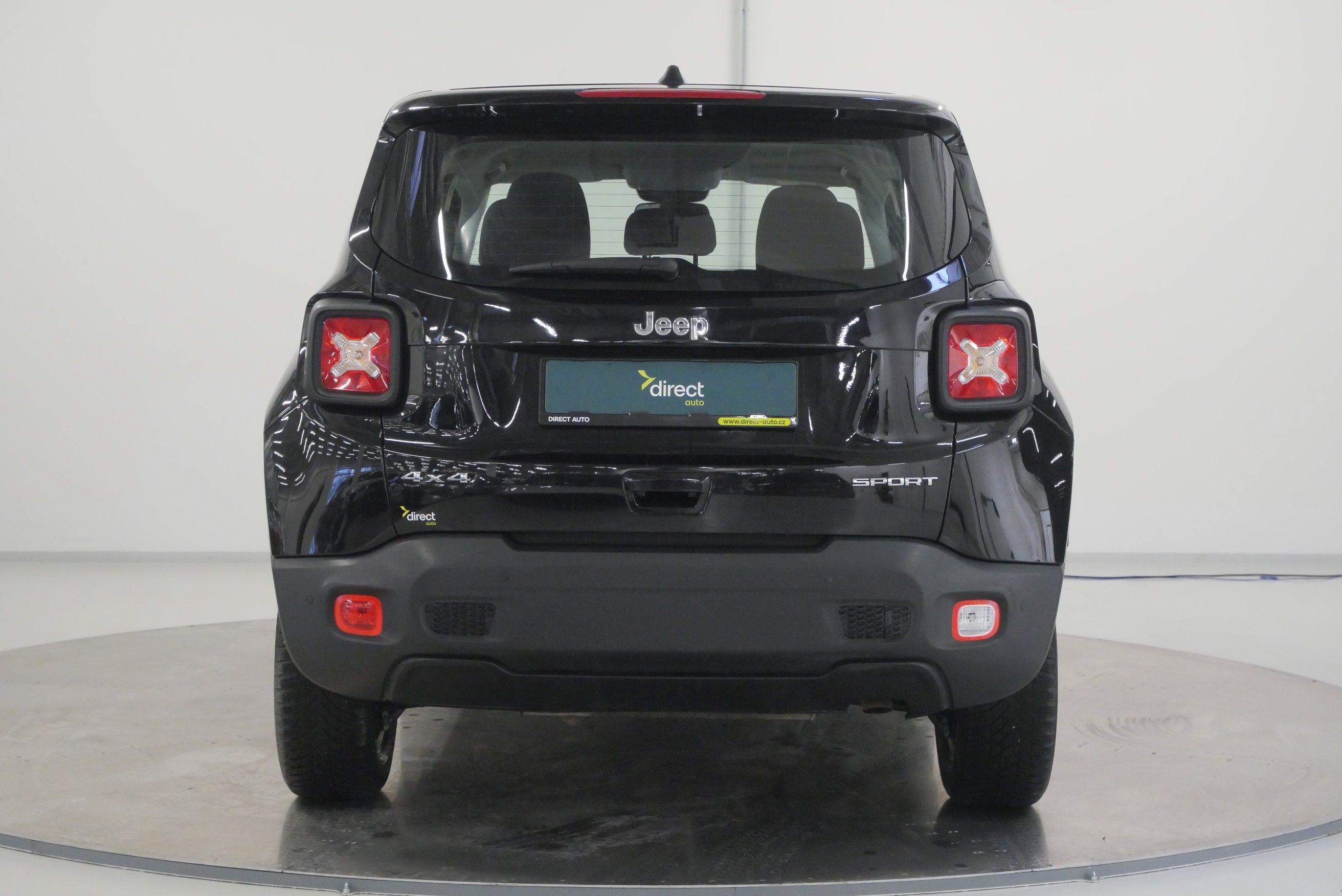 Jeep Renegade, 2.0 MJT 88 kW 4WD Sport - fotka 6