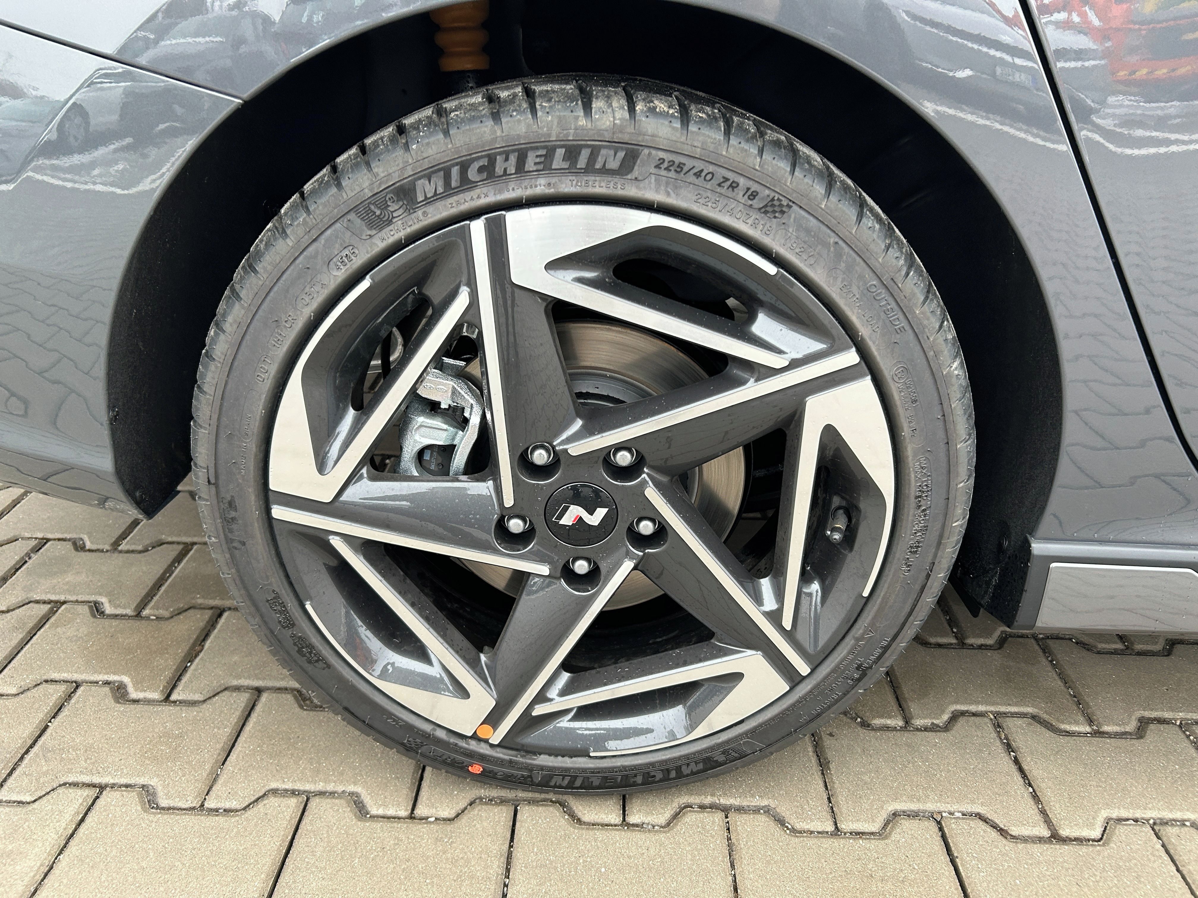 Hyundai i30, WG 26 1,6 T-GDI DCT N LINE - fotka 4