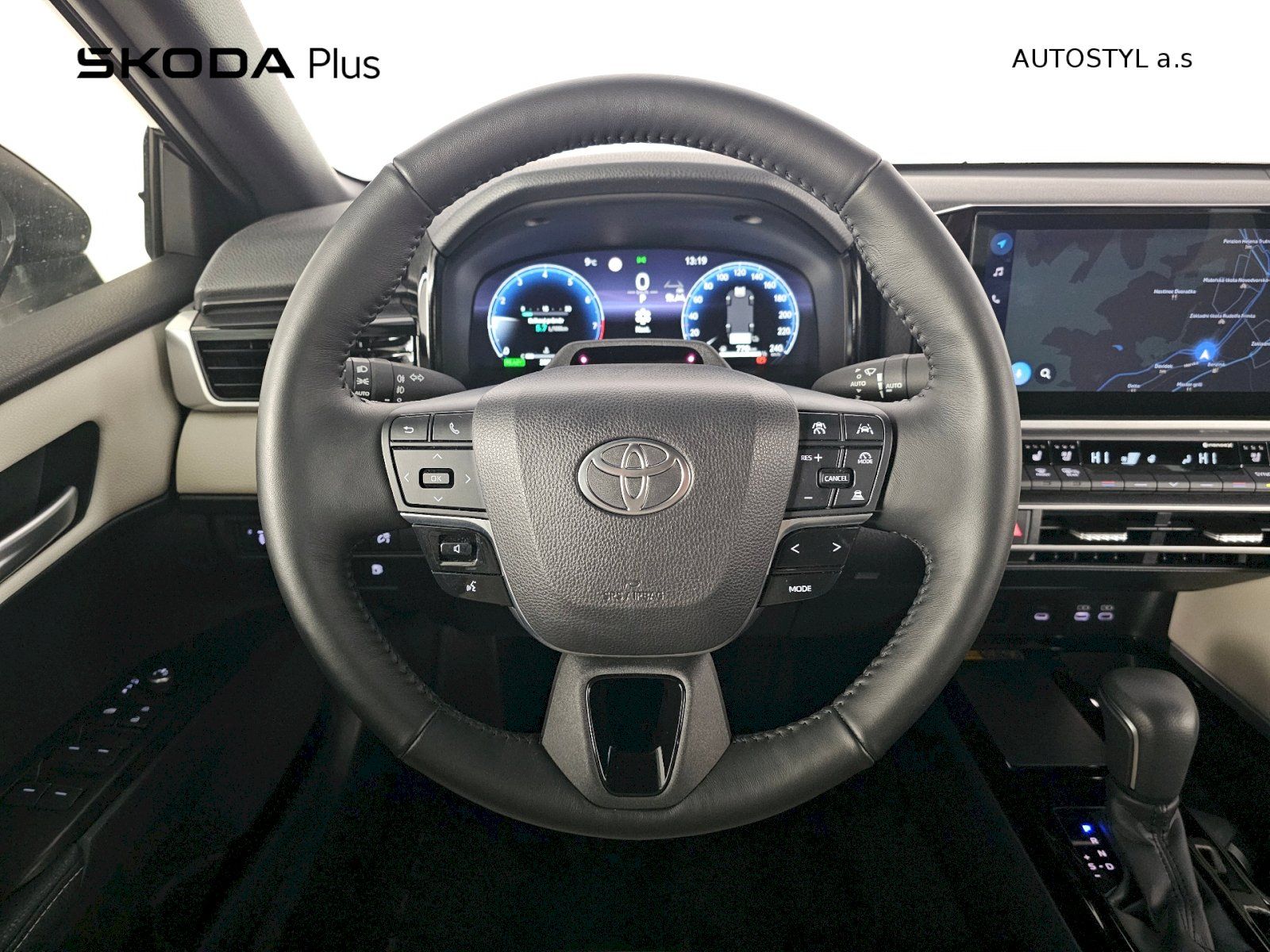 Toyota Camry, 2.5HEV 230k PRESTIGE - fotka 5