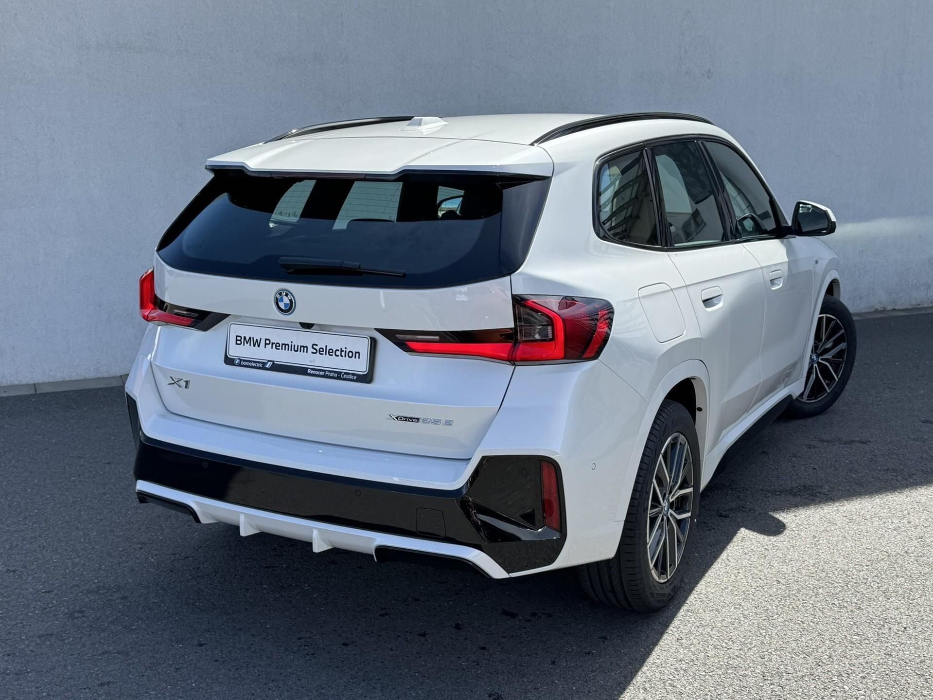 BMW X1, X1 xDrive25e - fotka 2