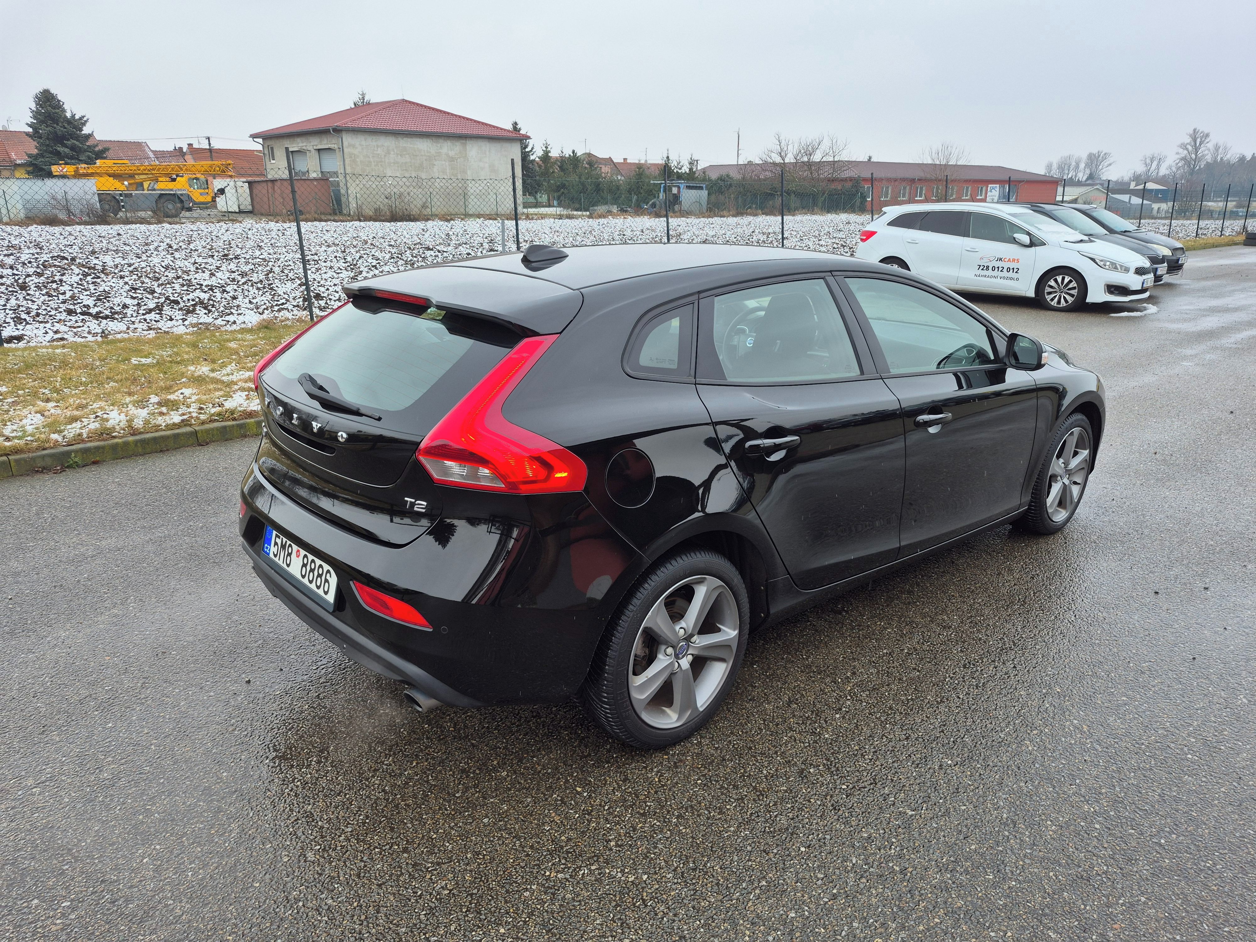 Volvo V40, 1,6i, 88kW, T2, ČR - fotka 6