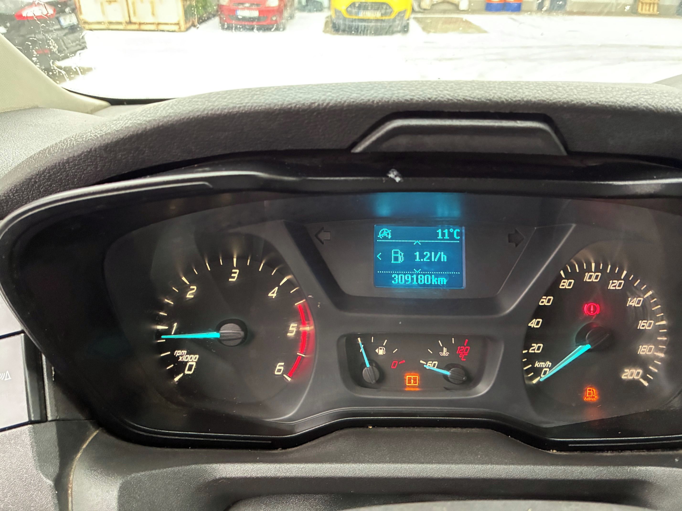 Ford Transit, Trend L3H2 6 míst - fotka 6
