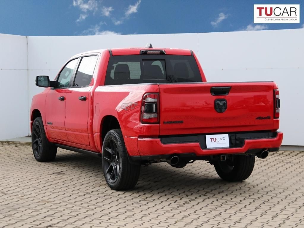 RAM 1500, Laramie G/T 5.7 HEMI E-Torque - fotka 5