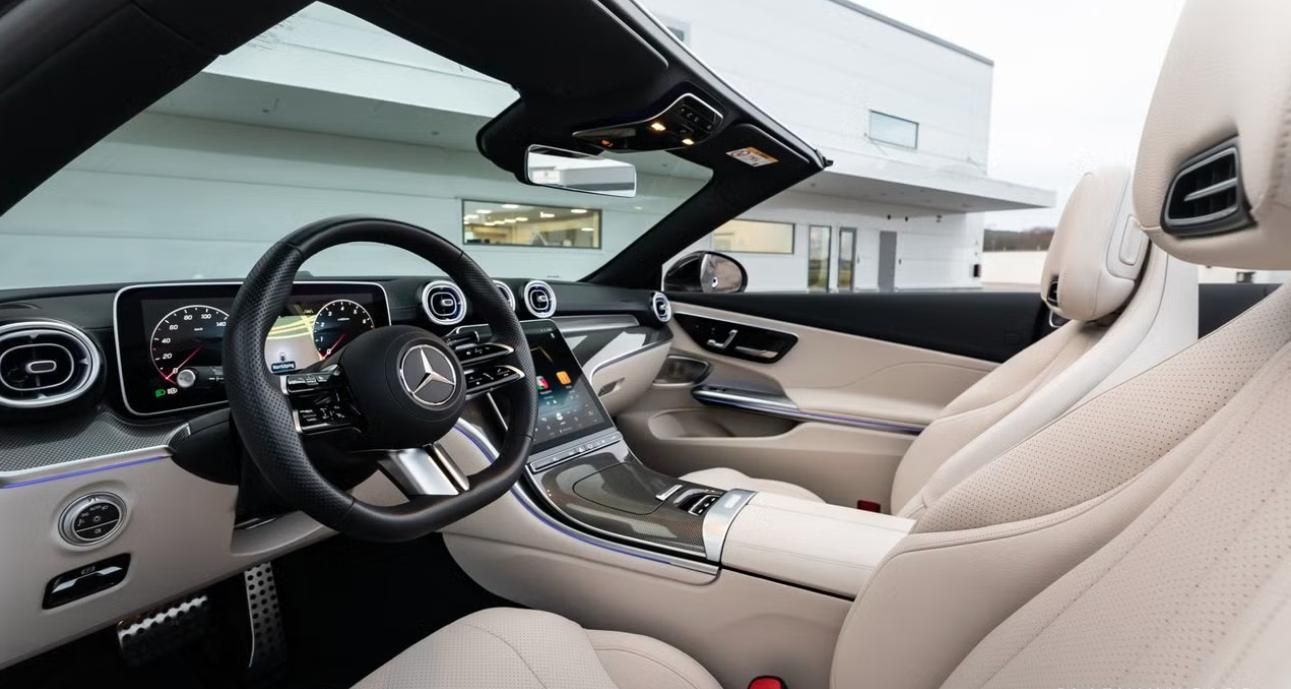 Mercedes-Benz CLE, 300 4M AMG 360k Světlý inter. - fotka 5