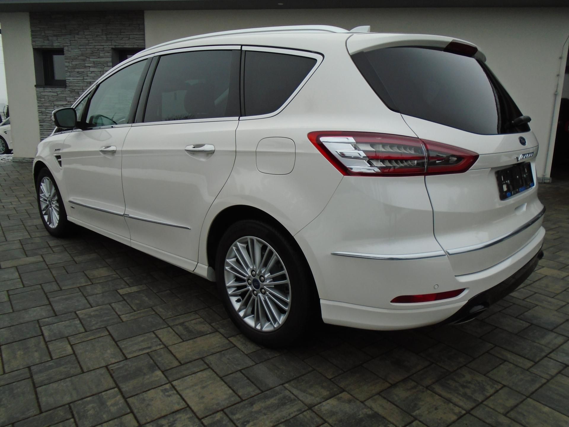 Ford S-MAX, 2.0EcoBlue 140kW AWD Vignale A - fotka 3