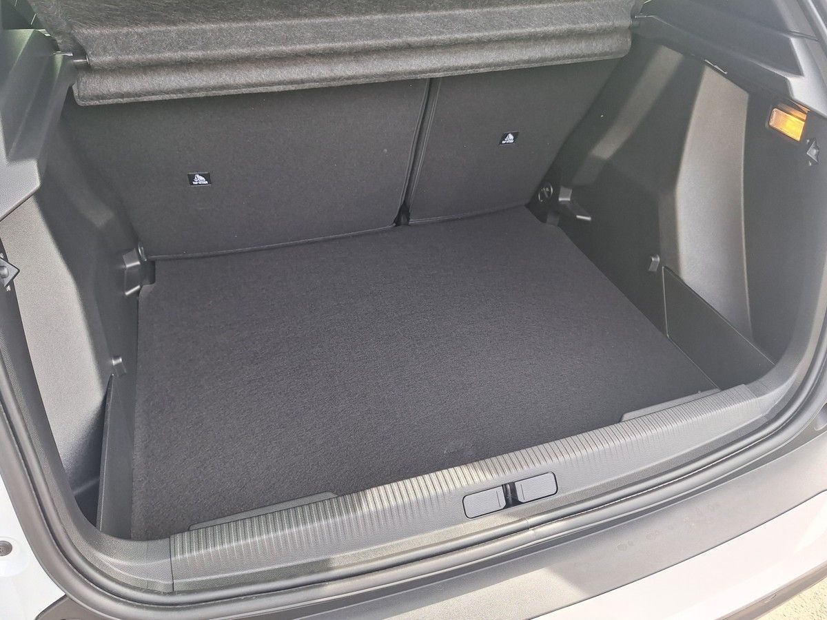 Peugeot 2008, STYLE 1.2 TURBO 100k MAN6 - fotka 6