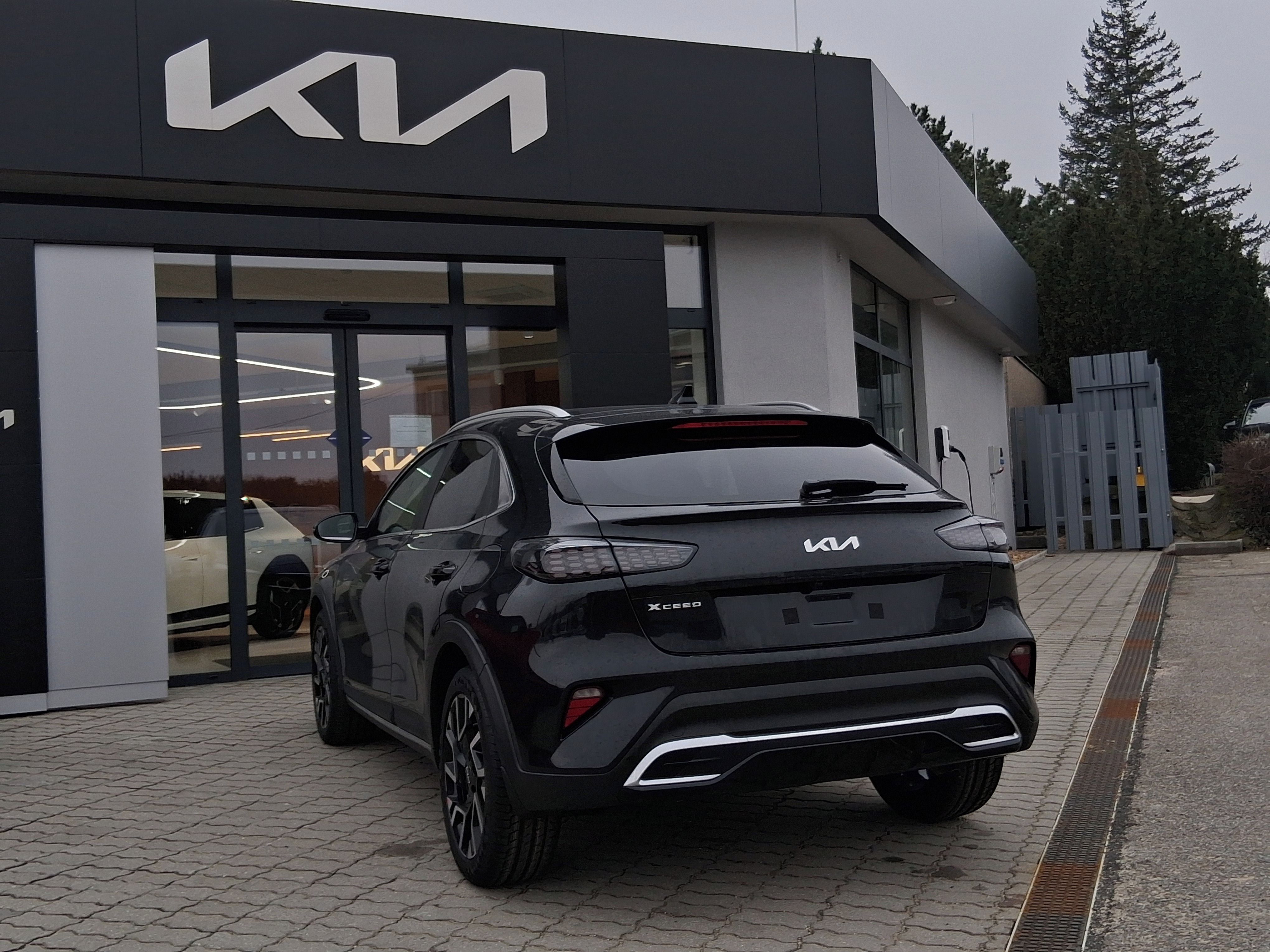 Kia XCee´d, 1.5 T-GDI 110 KW STEEL EDITION - fotka 3