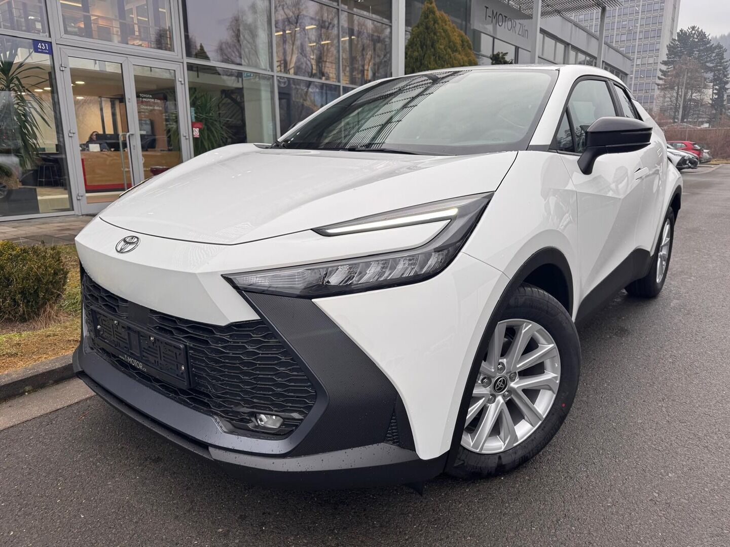 Toyota C-HR, 1.8 Comfort - fotka 4