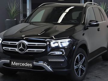 300d 4M AMG PANO TAŽNÉ ZÁRUKA