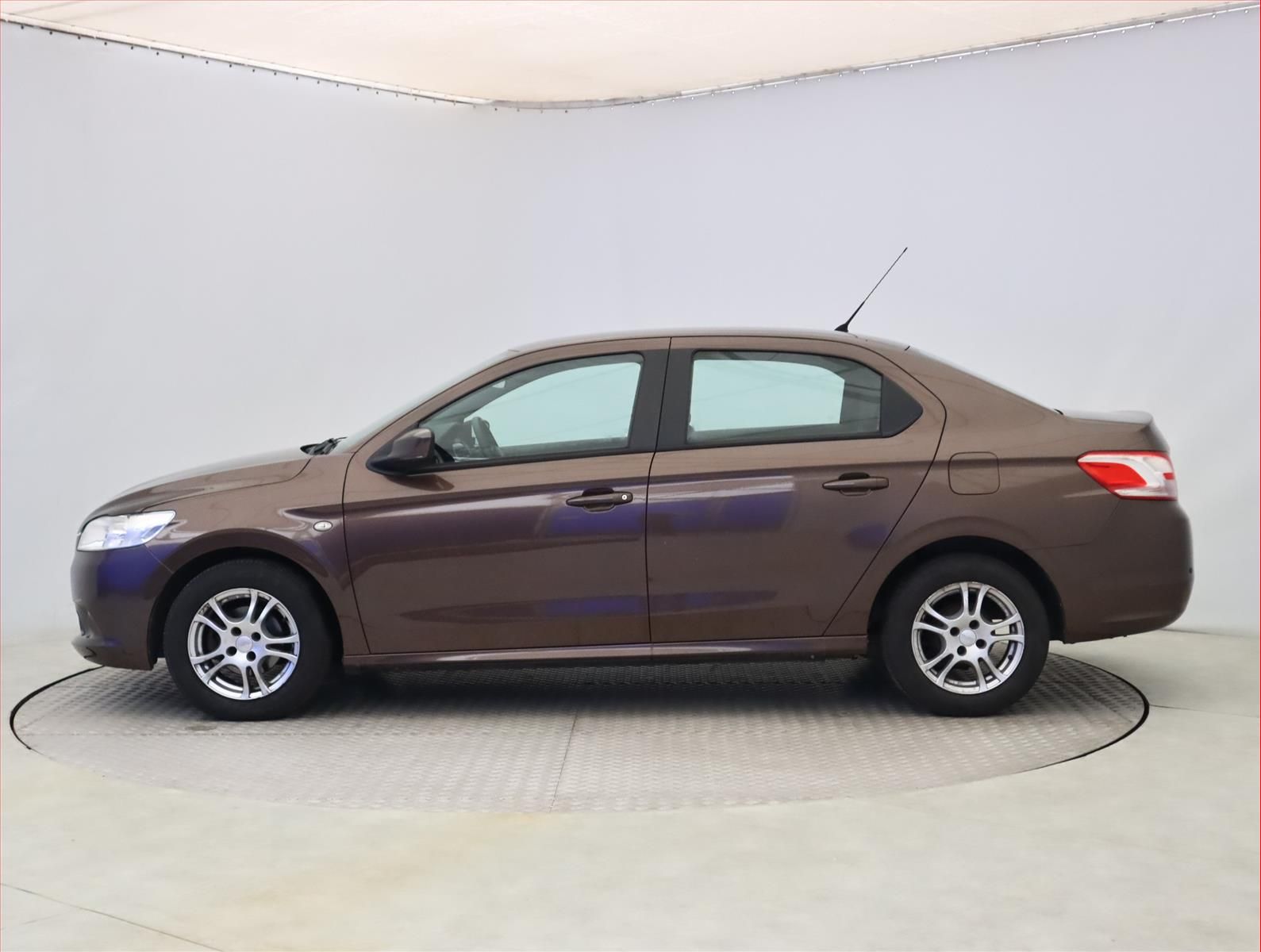 Peugeot 301, 1.2 VTi, NOVÁ CENA, Klima - fotka 3
