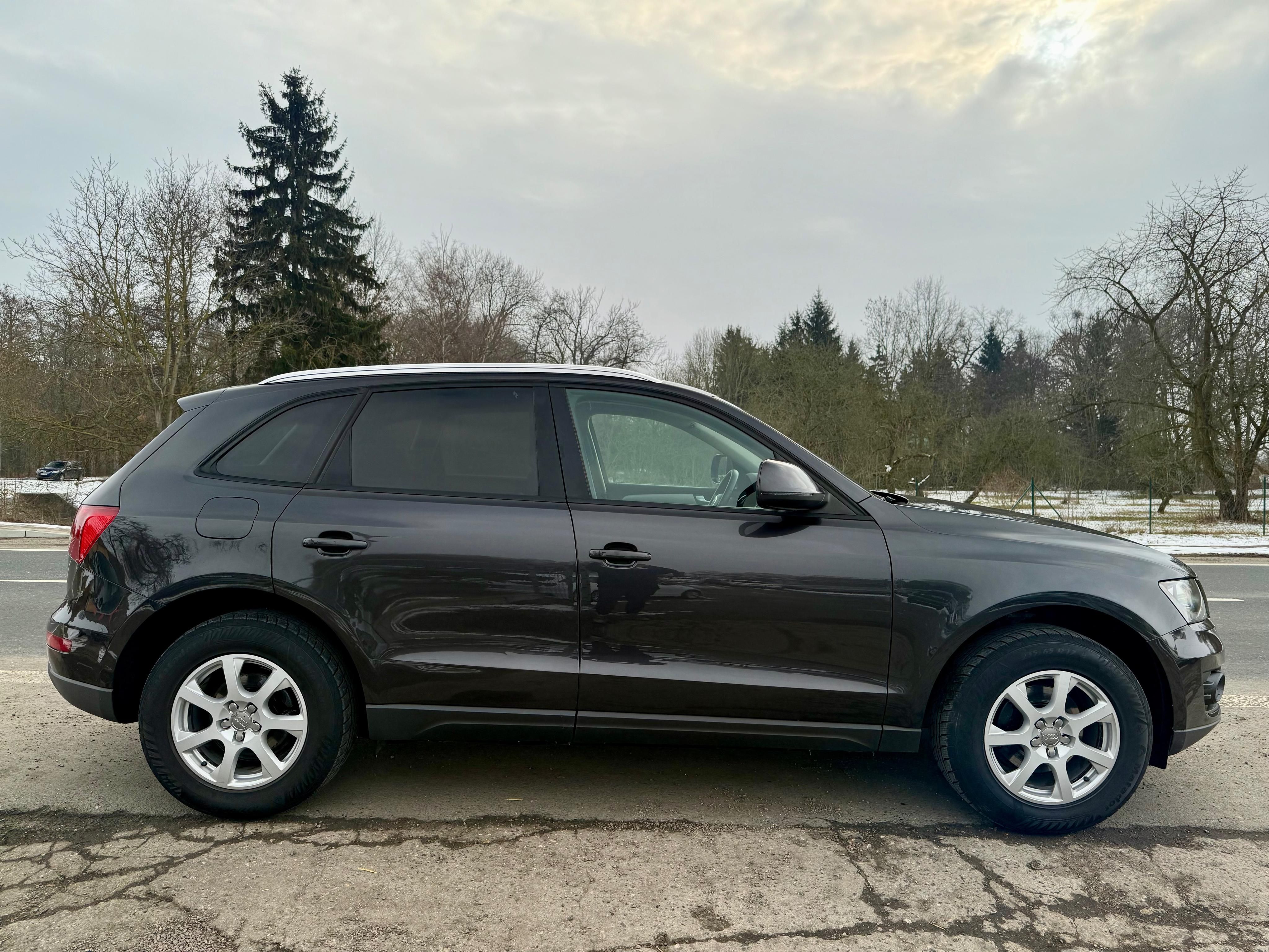Audi Q5, 2.0TDi 125kw Quattro Manuál - fotka 4