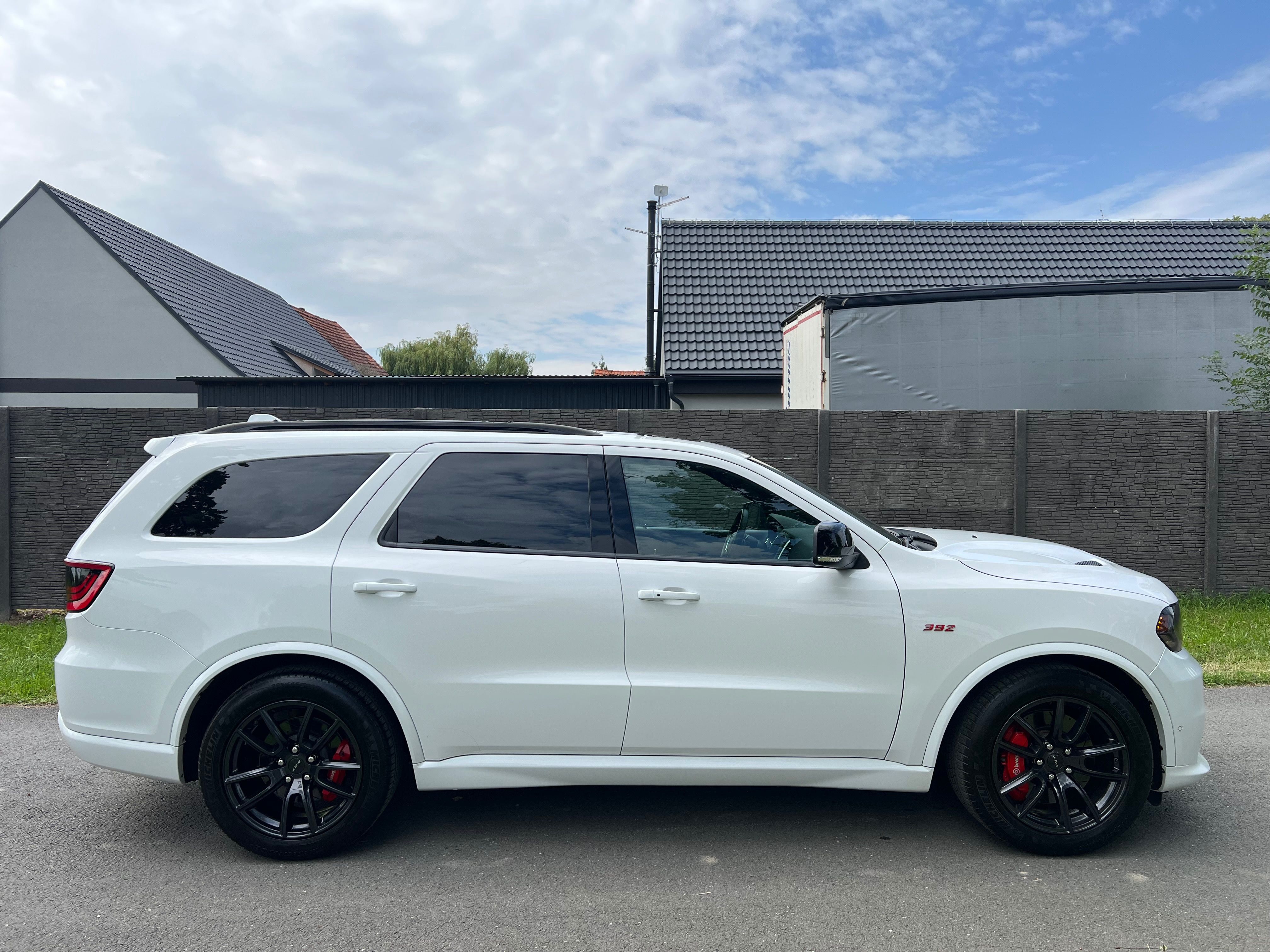 Dodge Durango, SRT, extra pěkný stav! - fotka 4