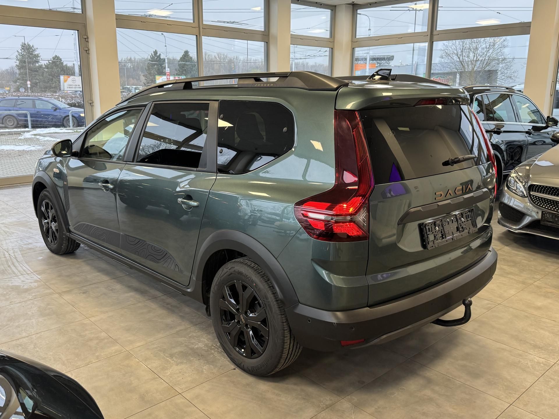 Dacia Jogger, 1,6EXTREME HYBRID 7.MÍST TAŽNÉ - fotka 5