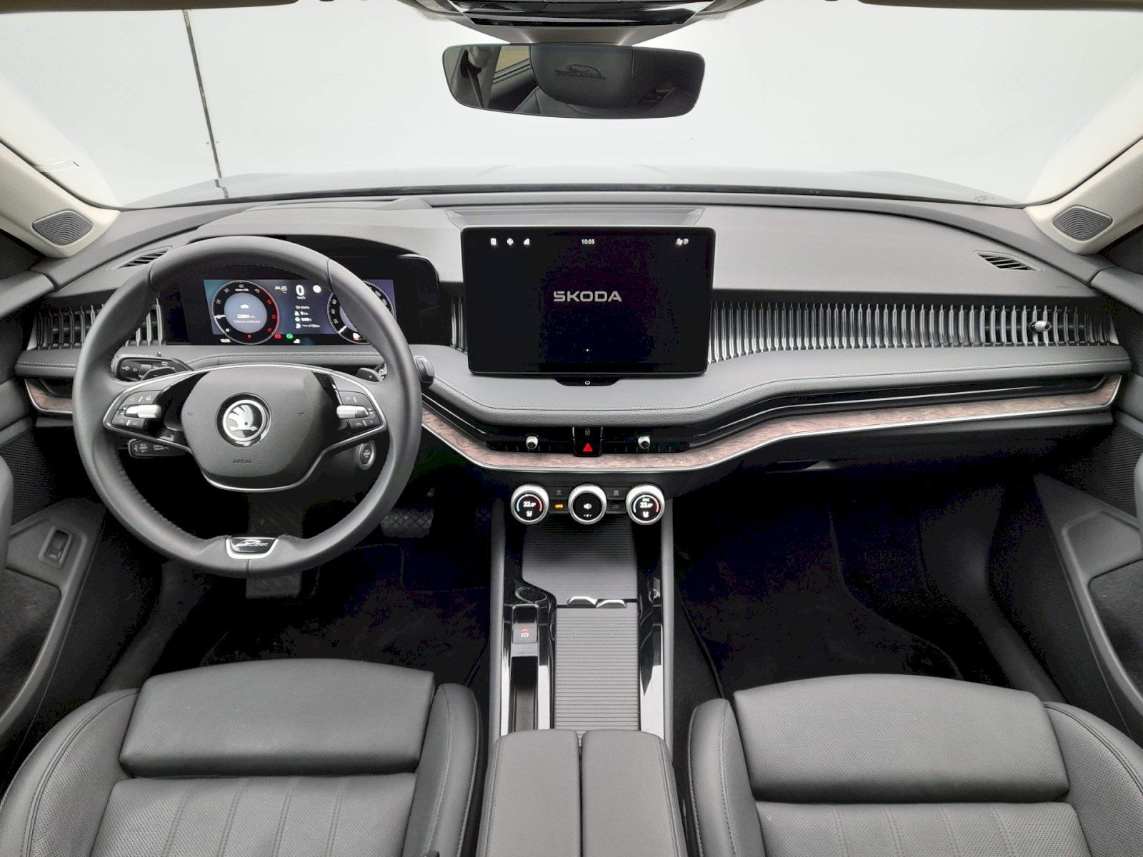 Škoda Superb, Combi L&K 2.0 TDI 142kW 7A 4x4 - fotka 5