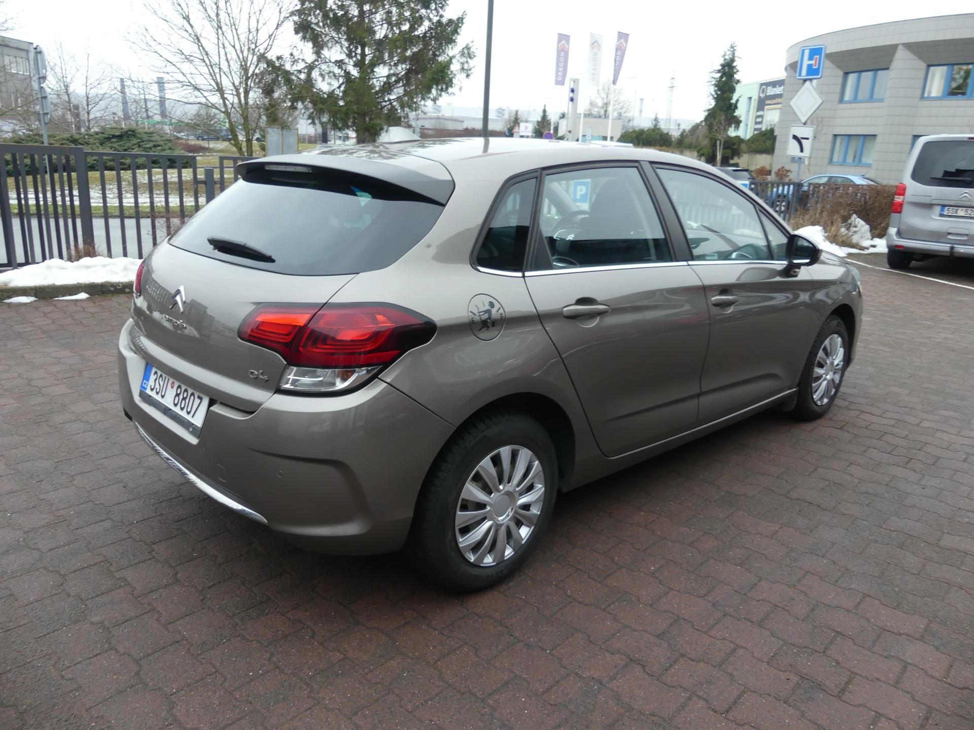 Citroën C4, 1,2 PureTech 110 MAN5 - fotka 5