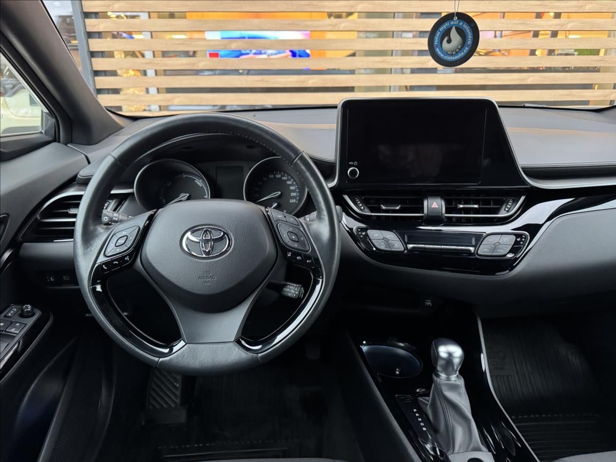 Toyota C-HR, 1,8 STYLE - fotka 5