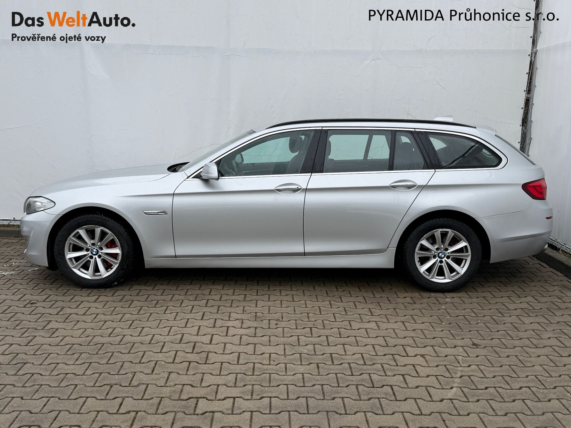 BMW Řada 5, 525D 160 kW XDRIVE - fotka 3