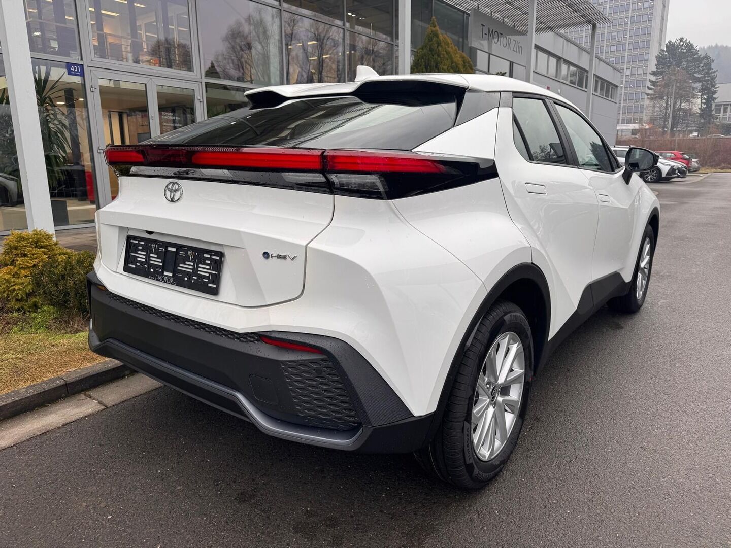 Toyota C-HR, 1.8 Comfort - fotka 3