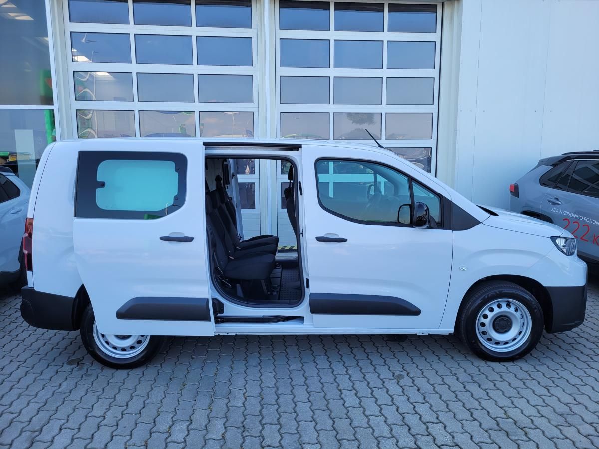 Toyota Proace City, CrewCab Comfort 130K - fotka 4