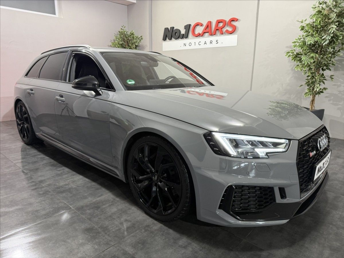 Audi RS4, 2,9   TFSI 450HP QUATTRO ALCA - fotka 2