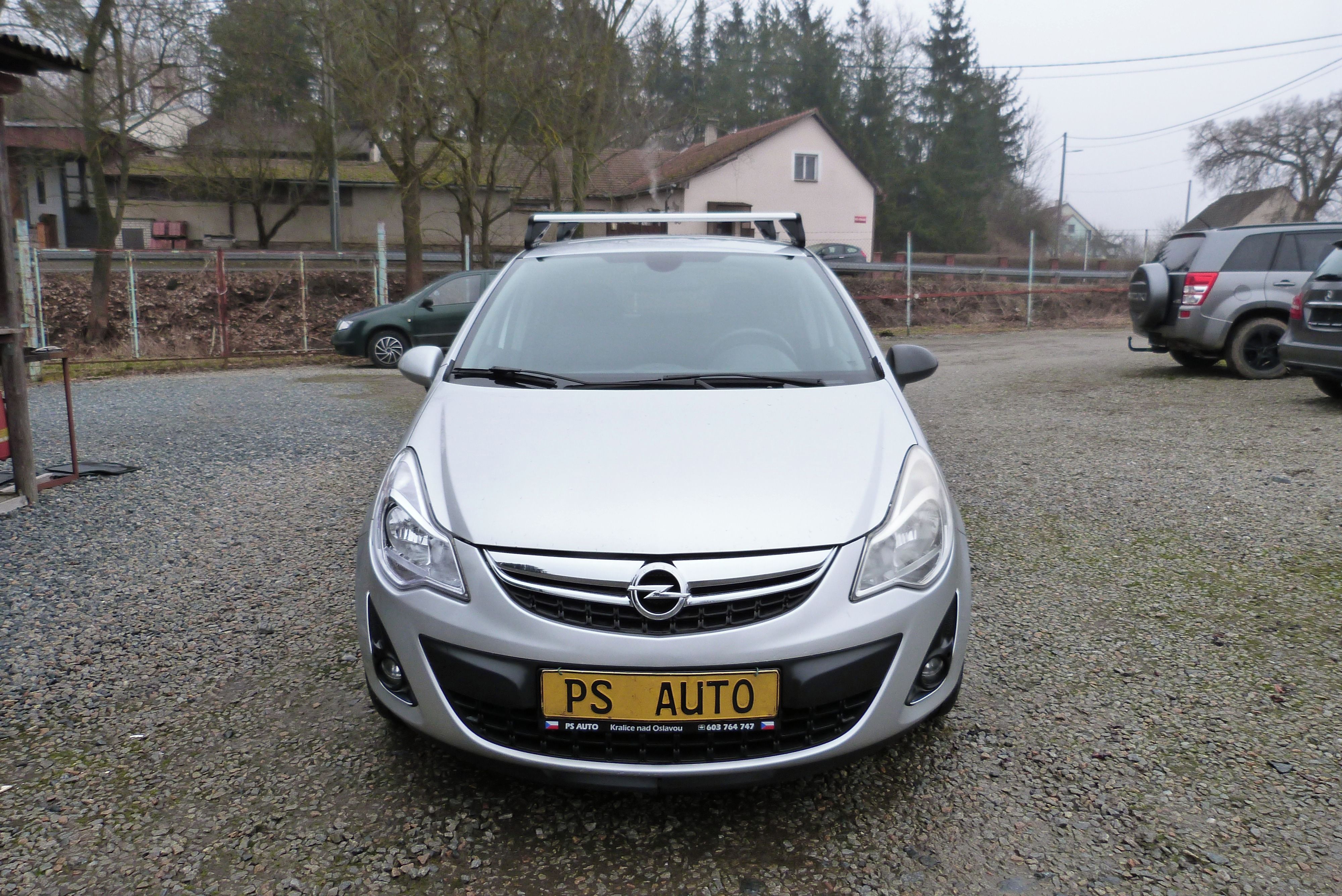 Opel Corsa, 1.4i 16v 66kw - fotka 3