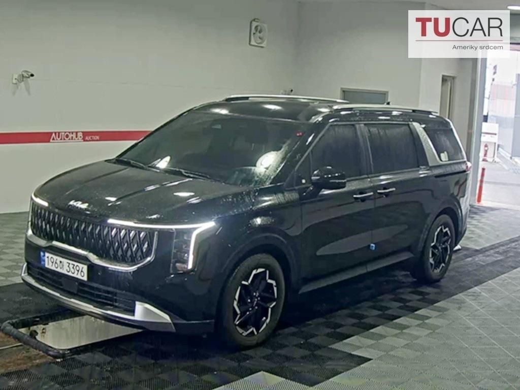 Kia Carnival, 2.2 Diesel Automat 6+3 místa