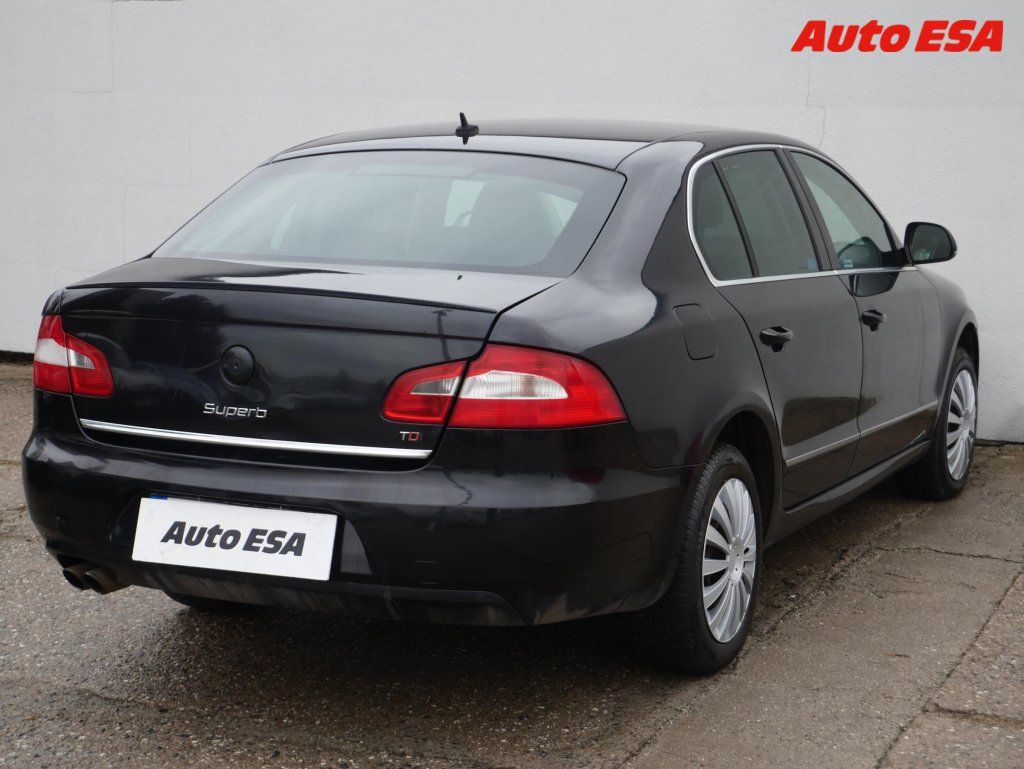 Škoda Superb, 2.0 TDi,Ambition - fotka 6