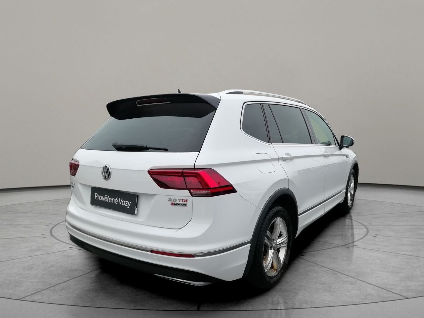 Volkswagen Tiguan Allspace, 2,0 TDI DSG 4M R-Line 140kW - fotka 2
