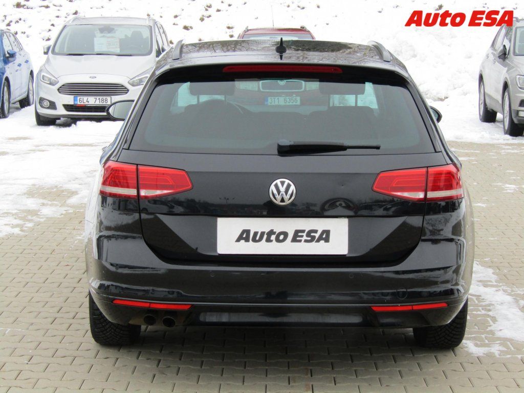 Volkswagen Passat, 2.0TDi,Comfortline,DSG,LED - fotka 5