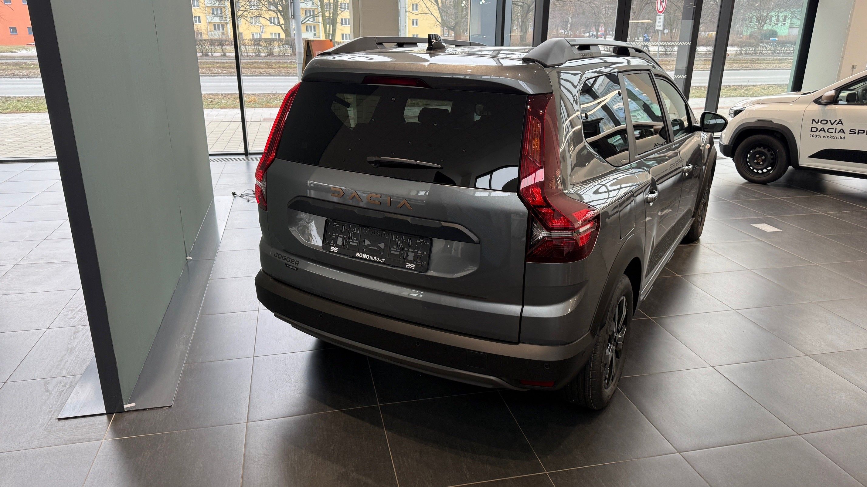 Dacia Jogger, Extreme Hybrid 140 7 míst  Ost - fotka 5