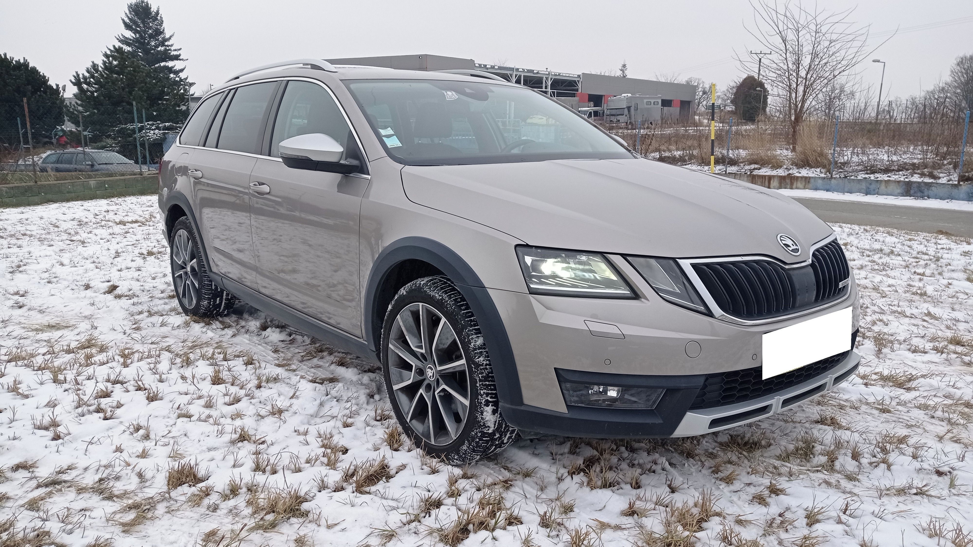 Škoda Octavia, 2.0 TDI 135 kW 4x4 DSG Scout - fotka 3