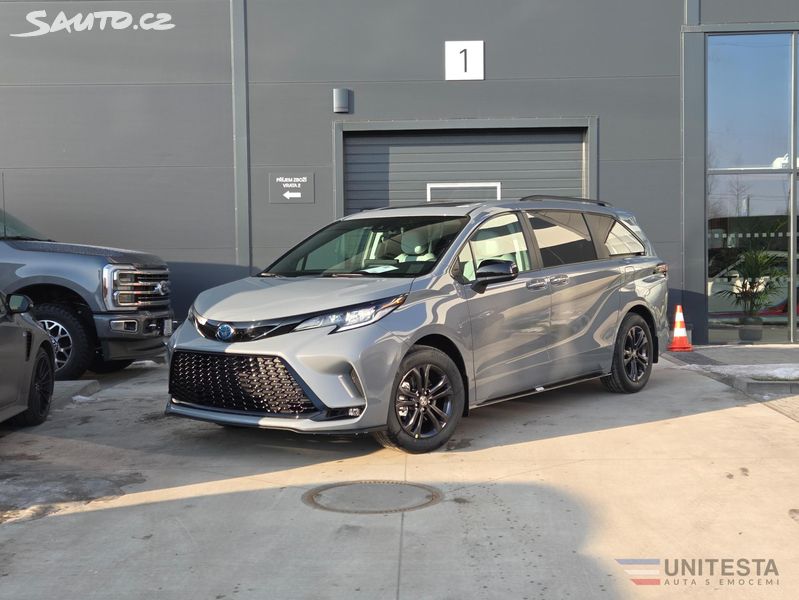 Toyota Sienna, TOYOTA SIENNA XSE HYBRID 7 pas